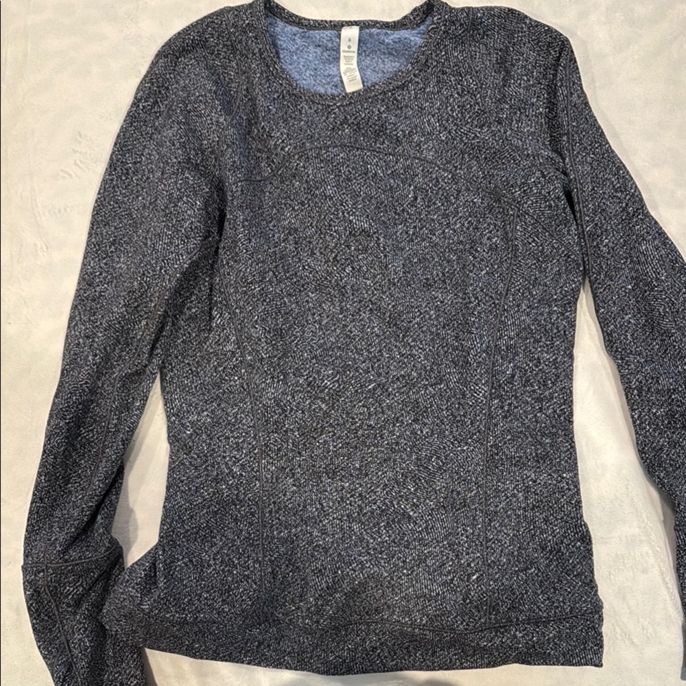 Lululemon Athletic black/white speckled- warm running shirt, size 8